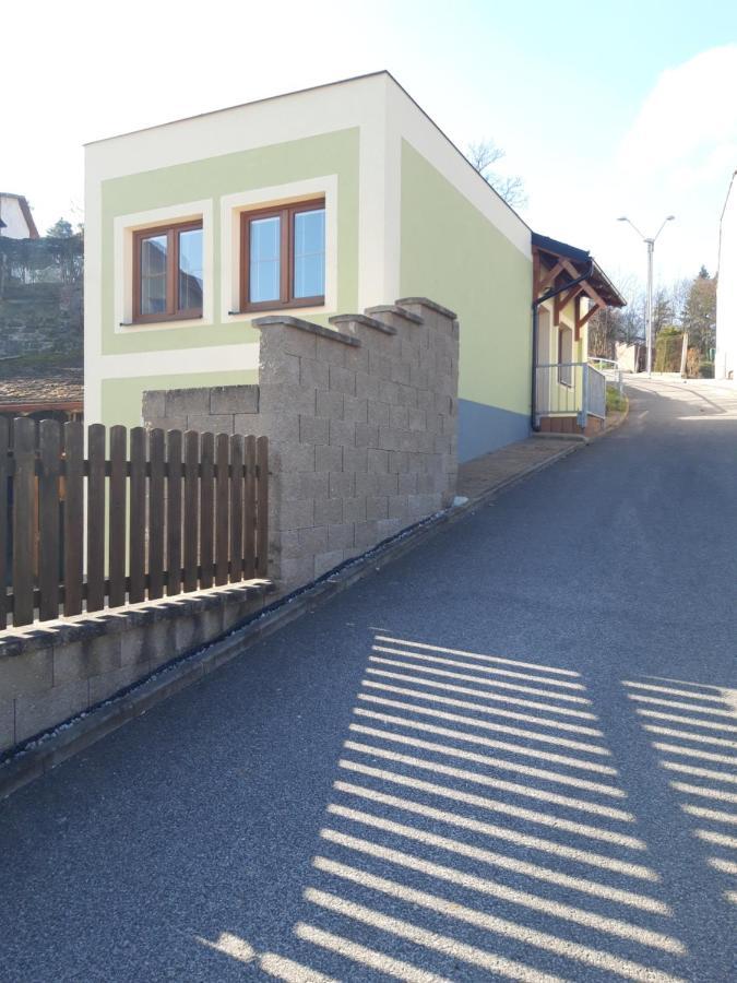 Apartman Plasy Exterior photo